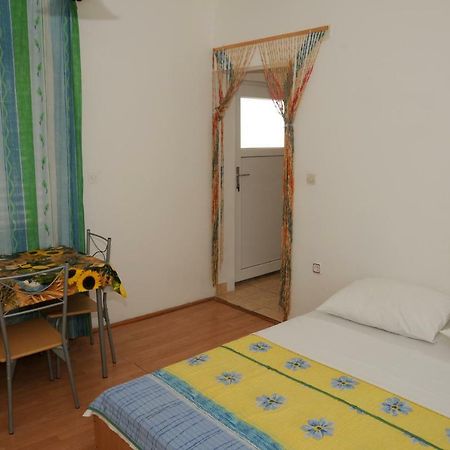 Apartmani Kovacic Murter Exteriör bild