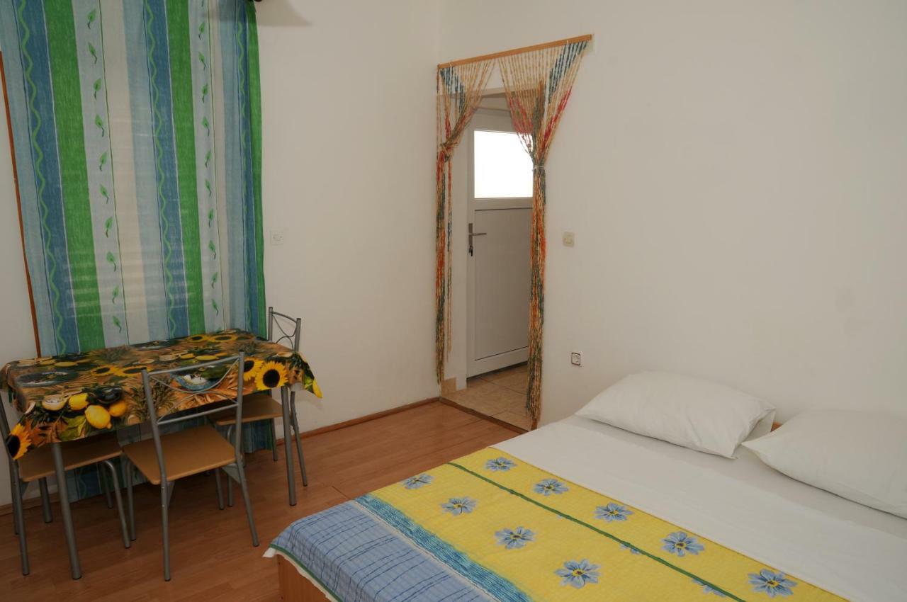 Apartmani Kovacic Murter Exteriör bild