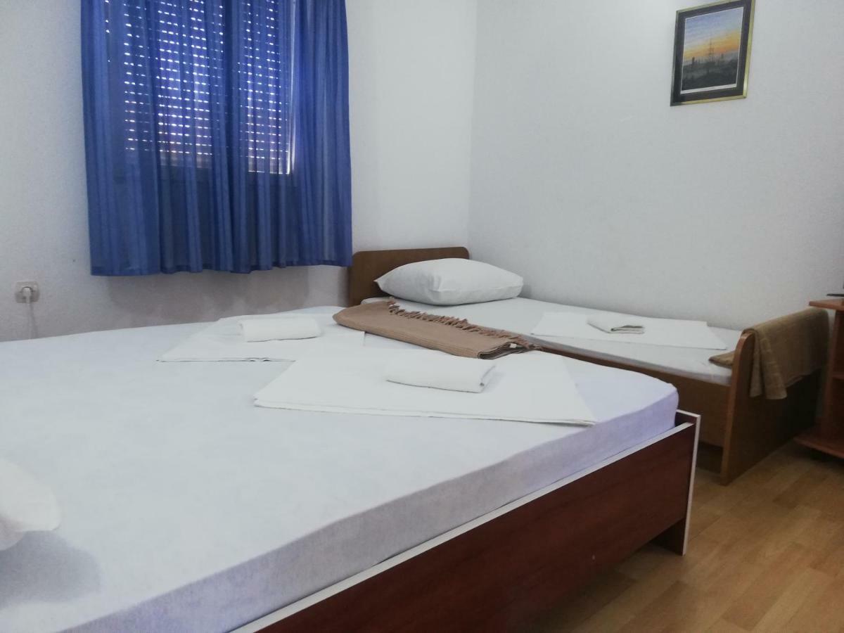 Apartmani Kovacic Murter Exteriör bild